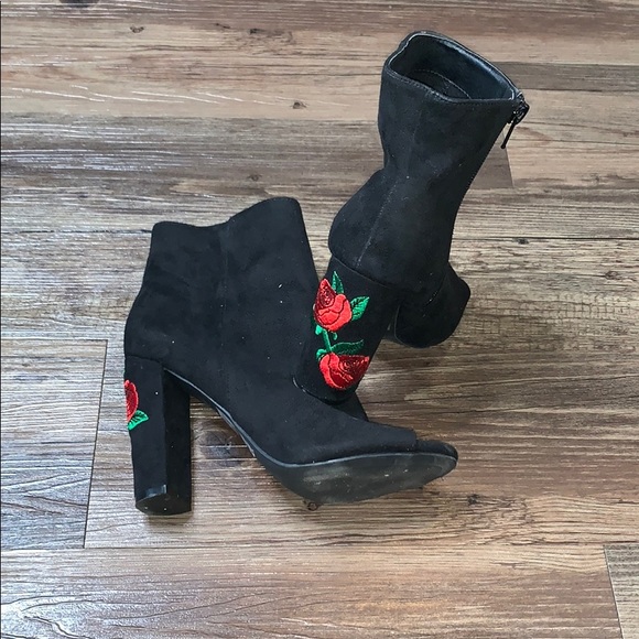 Black booties - Picture 3 of 3